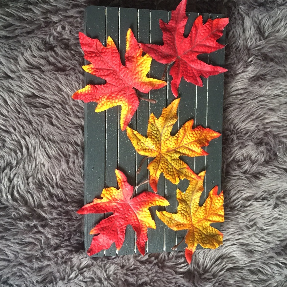 Fall leaves board
